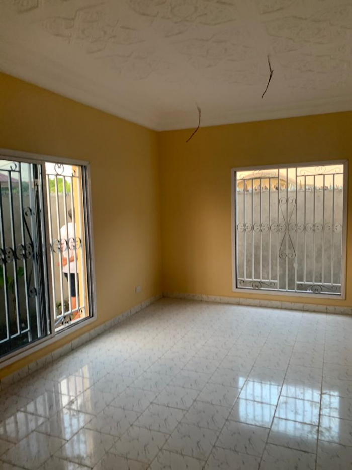 Newly built Three bedrooms house for sale at Kololi » Gambia Real